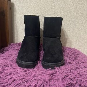 Black Furry Boots